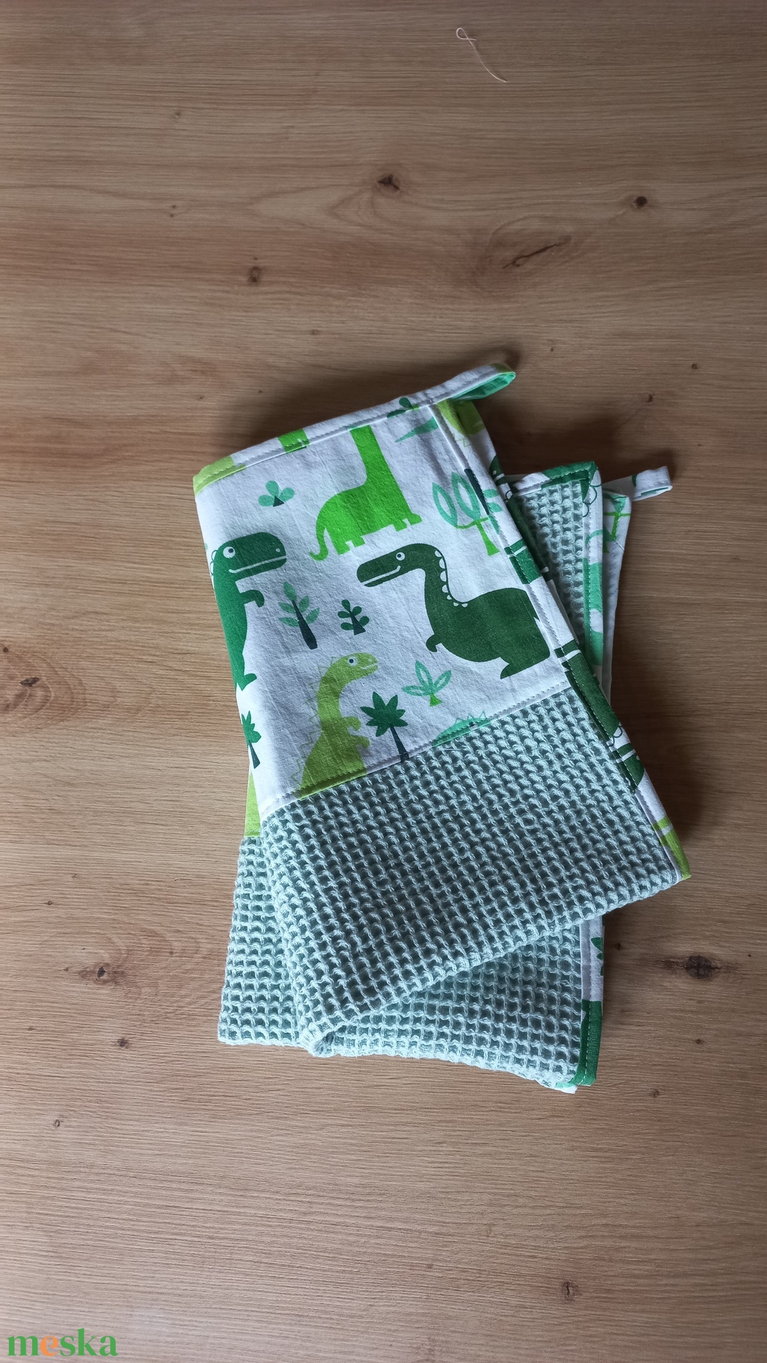 Dínós waffle kéztörtlő - otthon & életmód - fürdőszoba - törölköző - Meska.hu Dínós waffle kéztörtlő - otthon & életmód - fürdőszoba - törölköző - Meska.hu