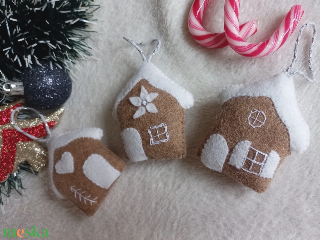 Karácsonyi dísz szett gyapjúfilcből - karácsony - karácsonyi lakásdekoráció - karácsonyfadíszek - Meska.hu Karácsonyi dísz szett gyapjúfilcből - karácsony - karácsonyi lakásdekoráció - karácsonyfadíszek - Meska.hu