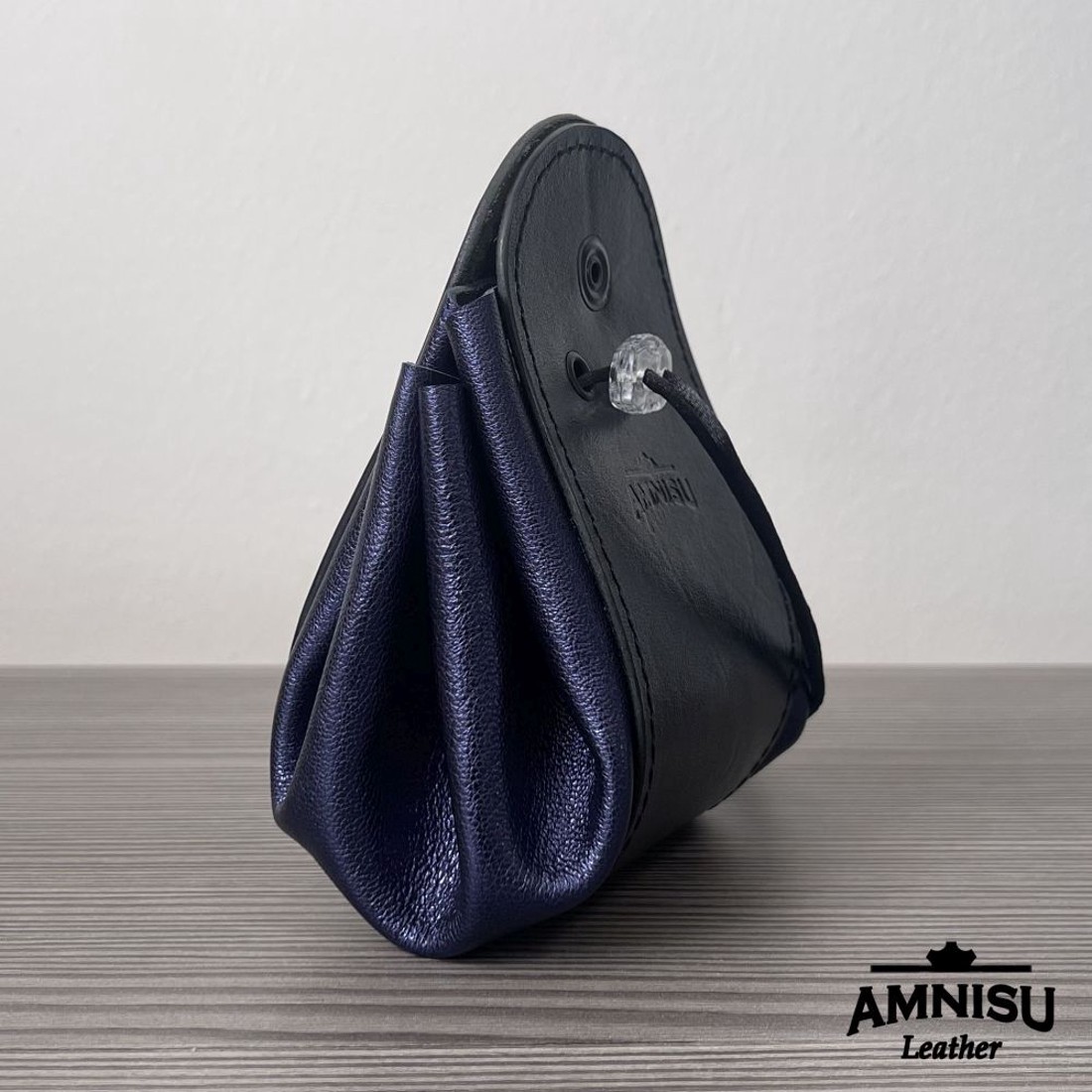 2in1 szütyő és kockatálca - fekete - metál sötétkék - játék & sport - táblajáték és kártyajáték - társasjátékok - dobókocka - Meska.hu