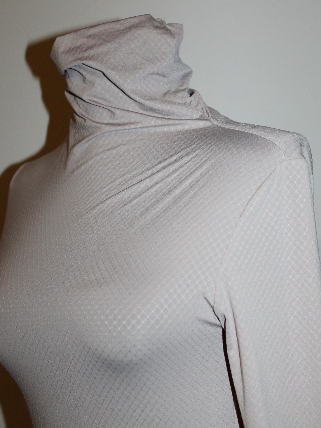 Garbó, puha vékony anyagból, nude / beige színű, varrás nélküli végződések, s/m méret -  - Meska.hu