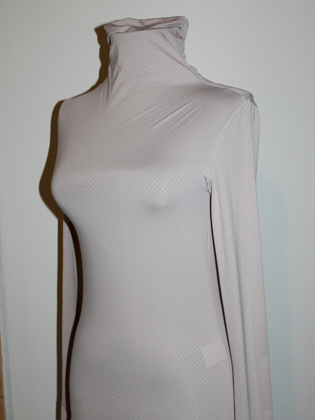 Garbó, puha vékony anyagból, nude / beige színű, varrás nélküli végződések, s/m méret -  - Meska.hu