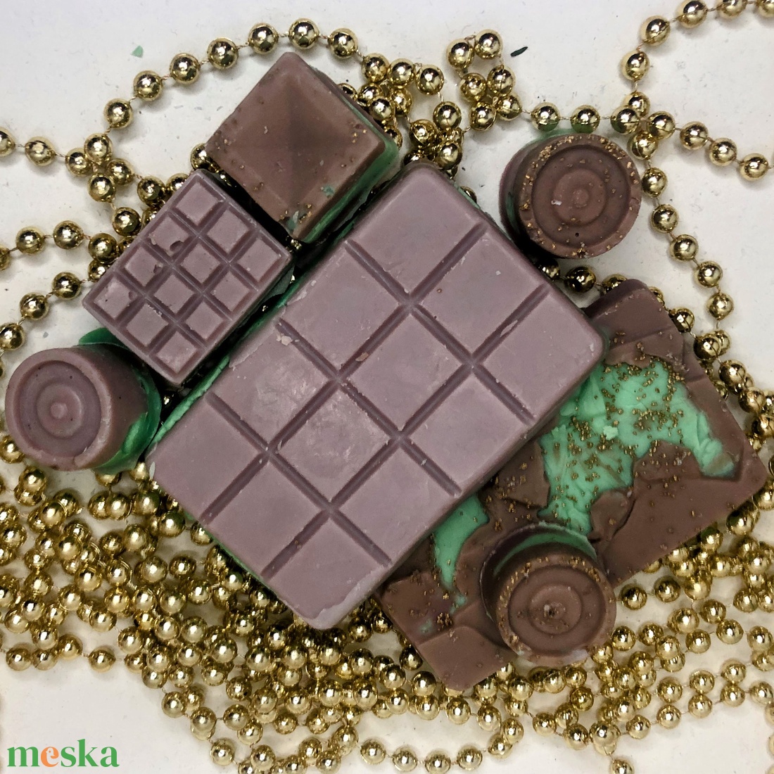 Dubai csoki illatviasz - arannyal díszítve - karácsony - karácsonyi lakásdekoráció - karácsonyi illatgyertya, mécses - Meska.hu