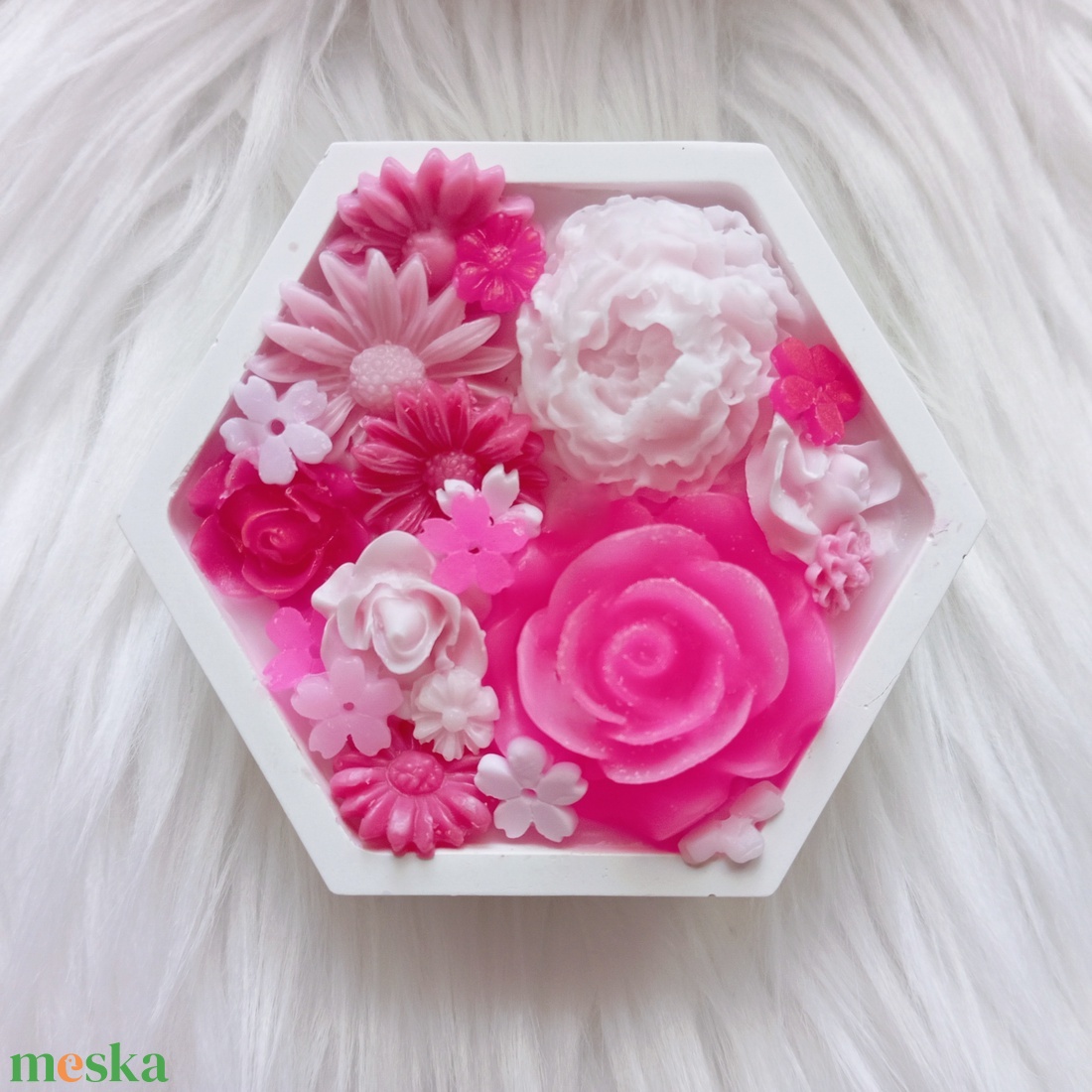 Rózsaszín virágtenger (hatszög) - otthon & életmód - gyertya, illat, aroma - gyertya - Meska.hu