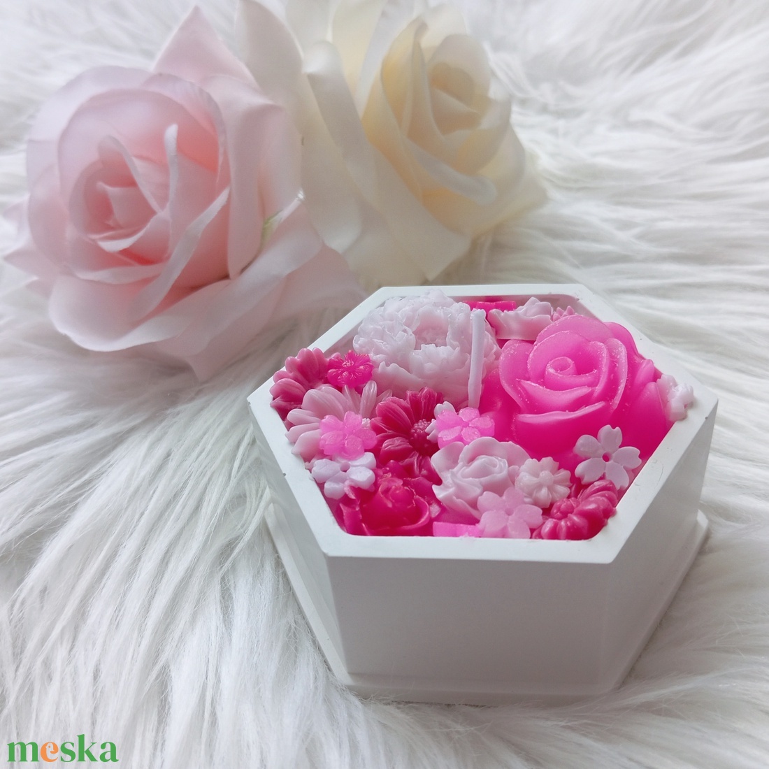 Rózsaszín virágtenger (hatszög) - otthon & életmód - gyertya, illat, aroma - gyertya - Meska.hu