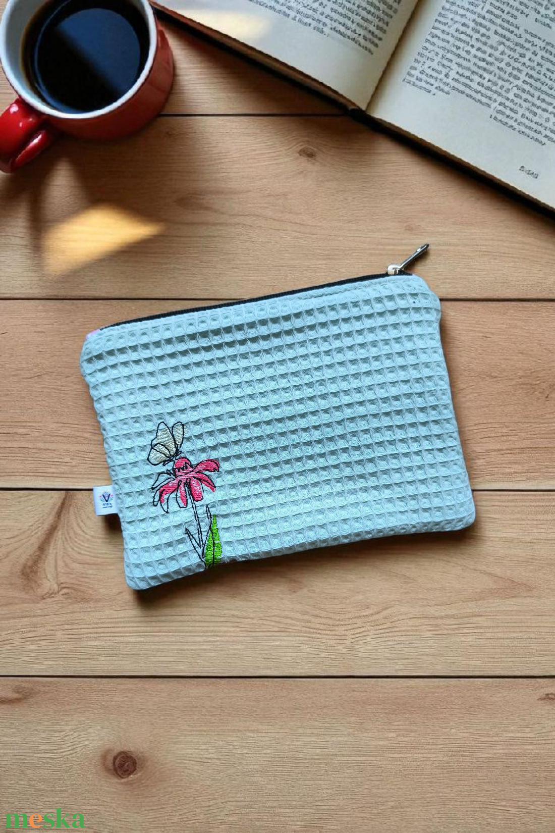 Pillangós, hímzett különleges neszeszer - táska & tok - neszesszer - Meska.hu
