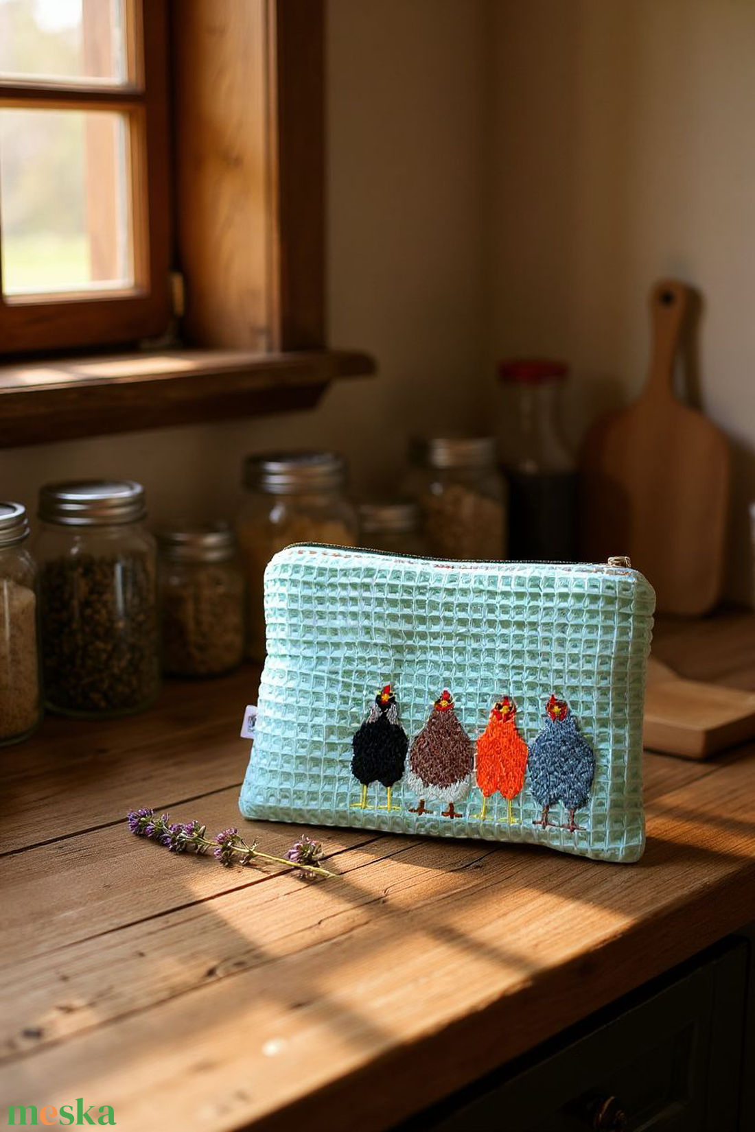 Tyúkos, fura, vidéki, hímzett, különleges neszeszer - táska & tok - neszesszer - Meska.hu