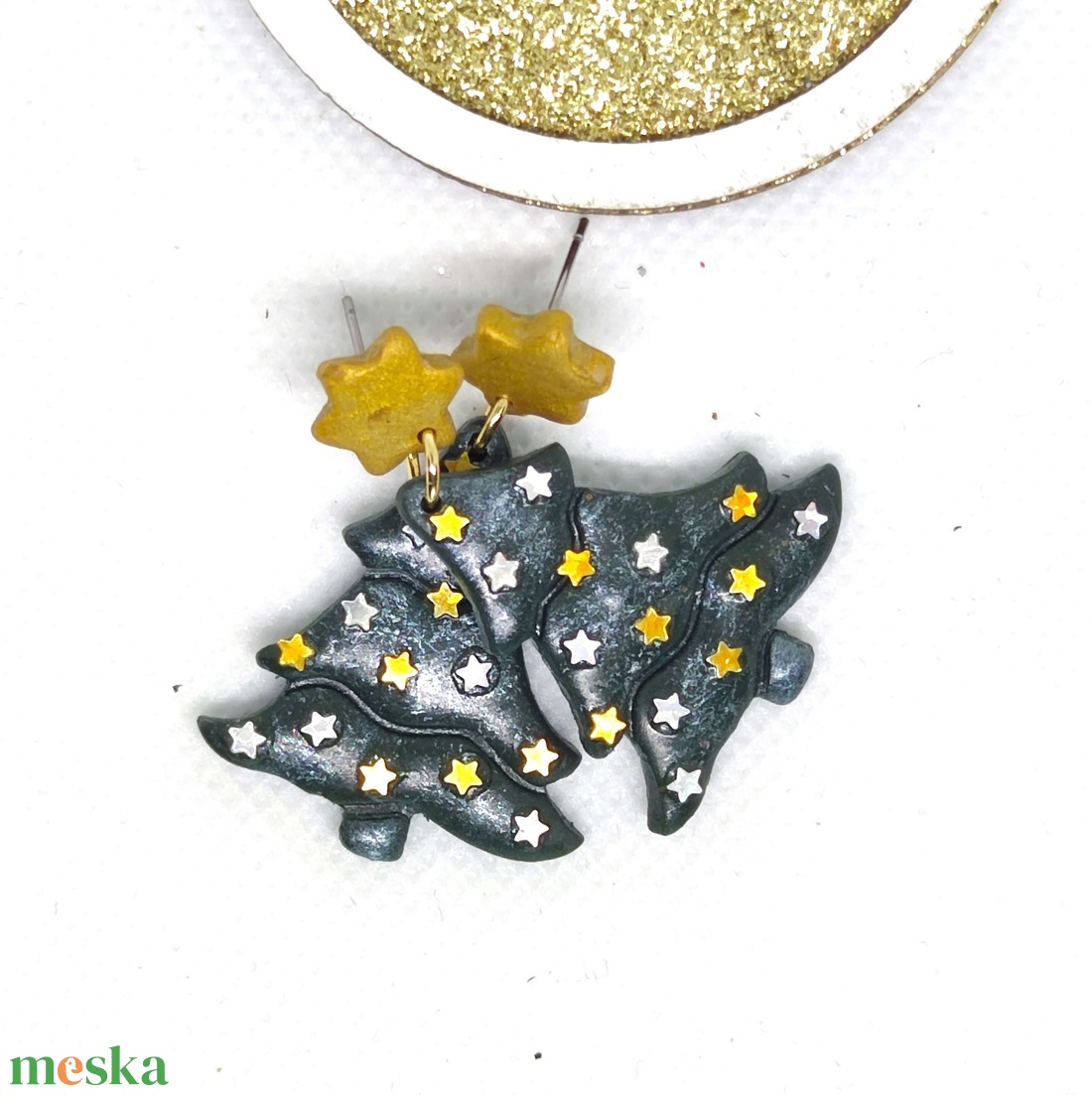 Csillagokkal díszített, fényes fenyőfa fülbevaló - ékszer - fülbevaló - lógó fülbevaló - Meska.hu Csillagokkal díszített, fényes fenyőfa fülbevaló - ékszer - fülbevaló - lógó fülbevaló - Meska.hu