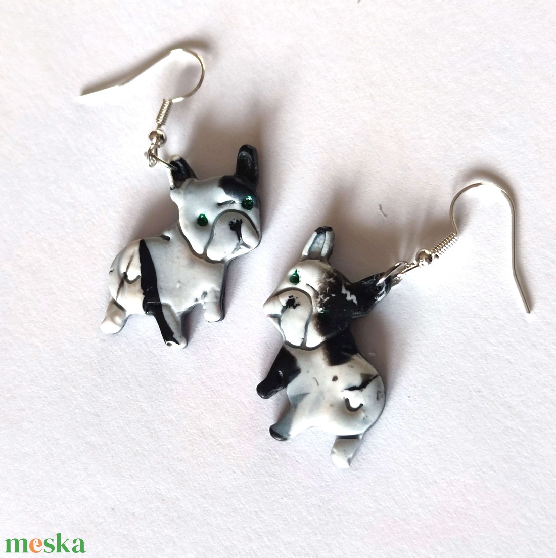 Bulldog Báj fülbevaló - ékszer - fülbevaló - lógó fülbevaló - Meska.hu