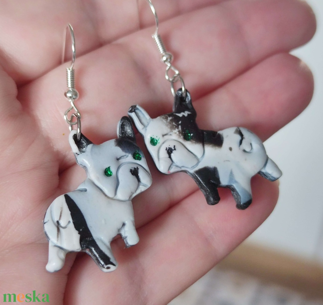 Bulldog Báj fülbevaló - ékszer - fülbevaló - lógó fülbevaló - Meska.hu
