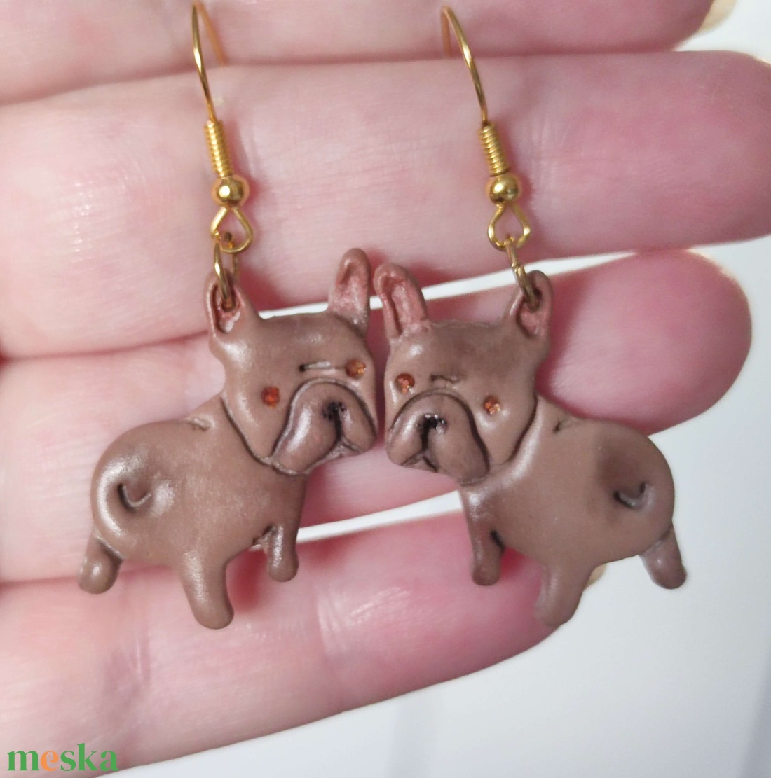 Bulldog Báj fülbevaló - ékszer - fülbevaló - lógó fülbevaló - Meska.hu