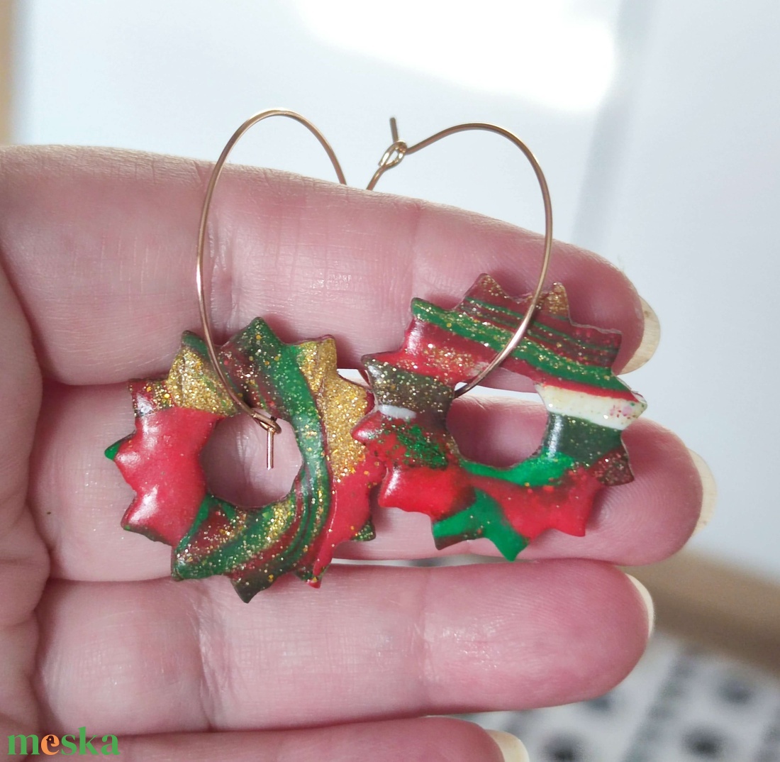 Karácsonyi Koszorú fülbevaló - ékszer - fülbevaló - lógó fülbevaló - Meska.hu