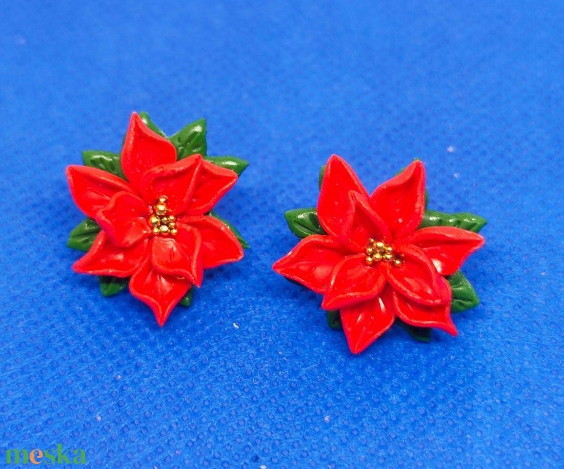 Mikulásvirág pontfülbevaló - ékszer - fülbevaló - pötty fülbevaló - Meska.hu