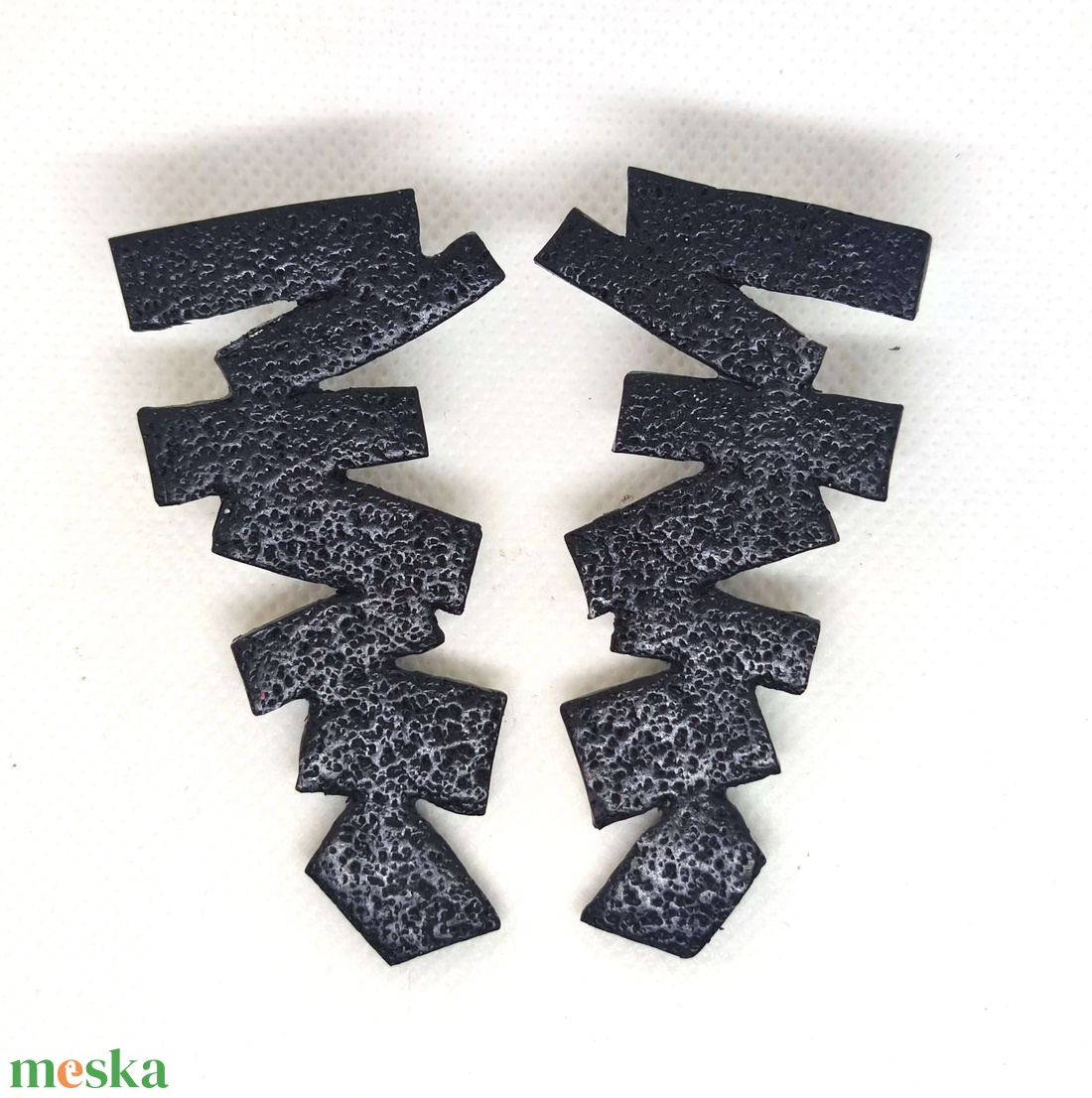 Fekete Szimfónia fülbevaló - ékszer - fülbevaló - lógó fülbevaló - Meska.hu