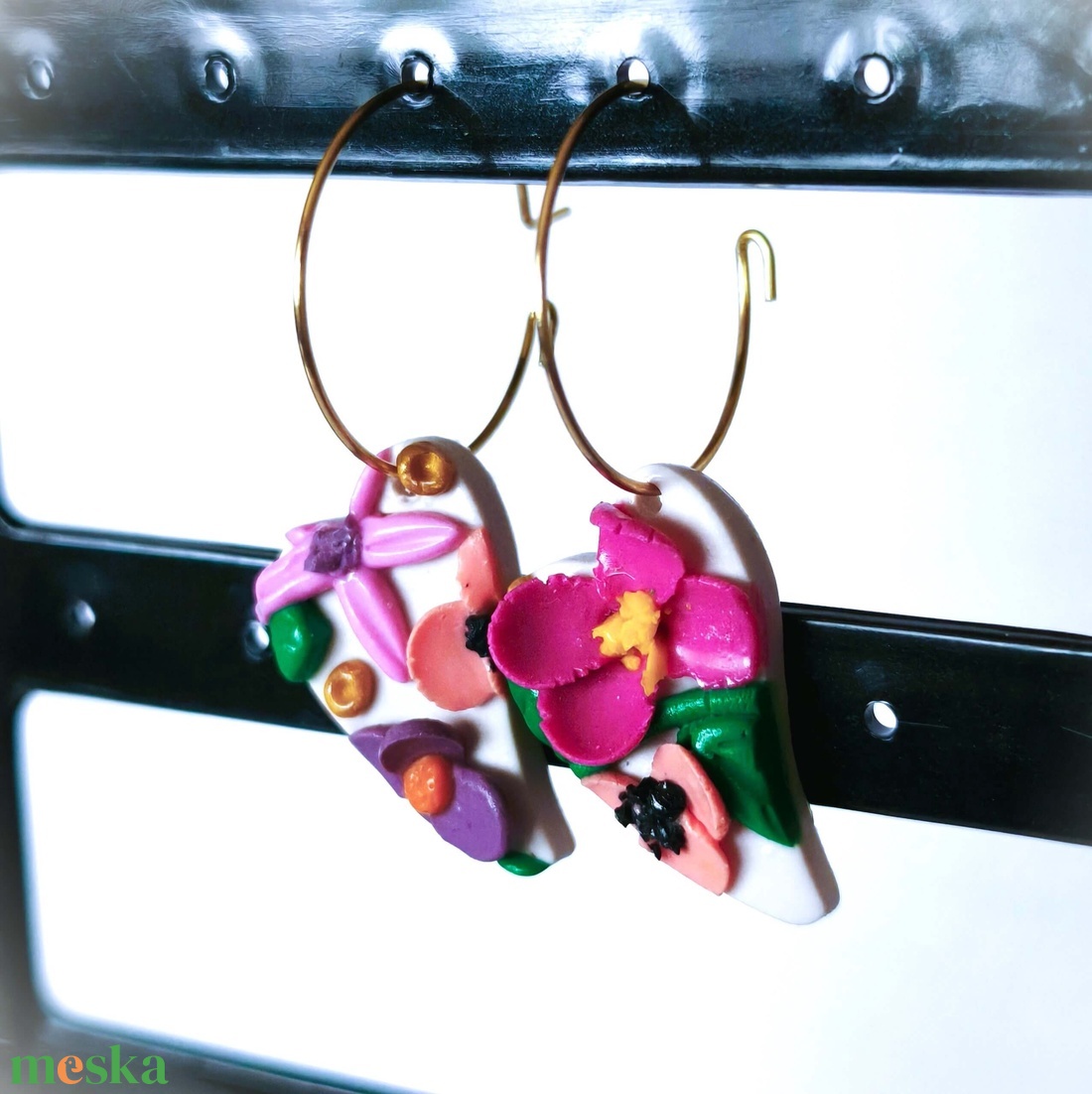 Apró Szívbe Zárt Tavasz fülbevaló - ékszer - fülbevaló - lógó fülbevaló - Meska.hu