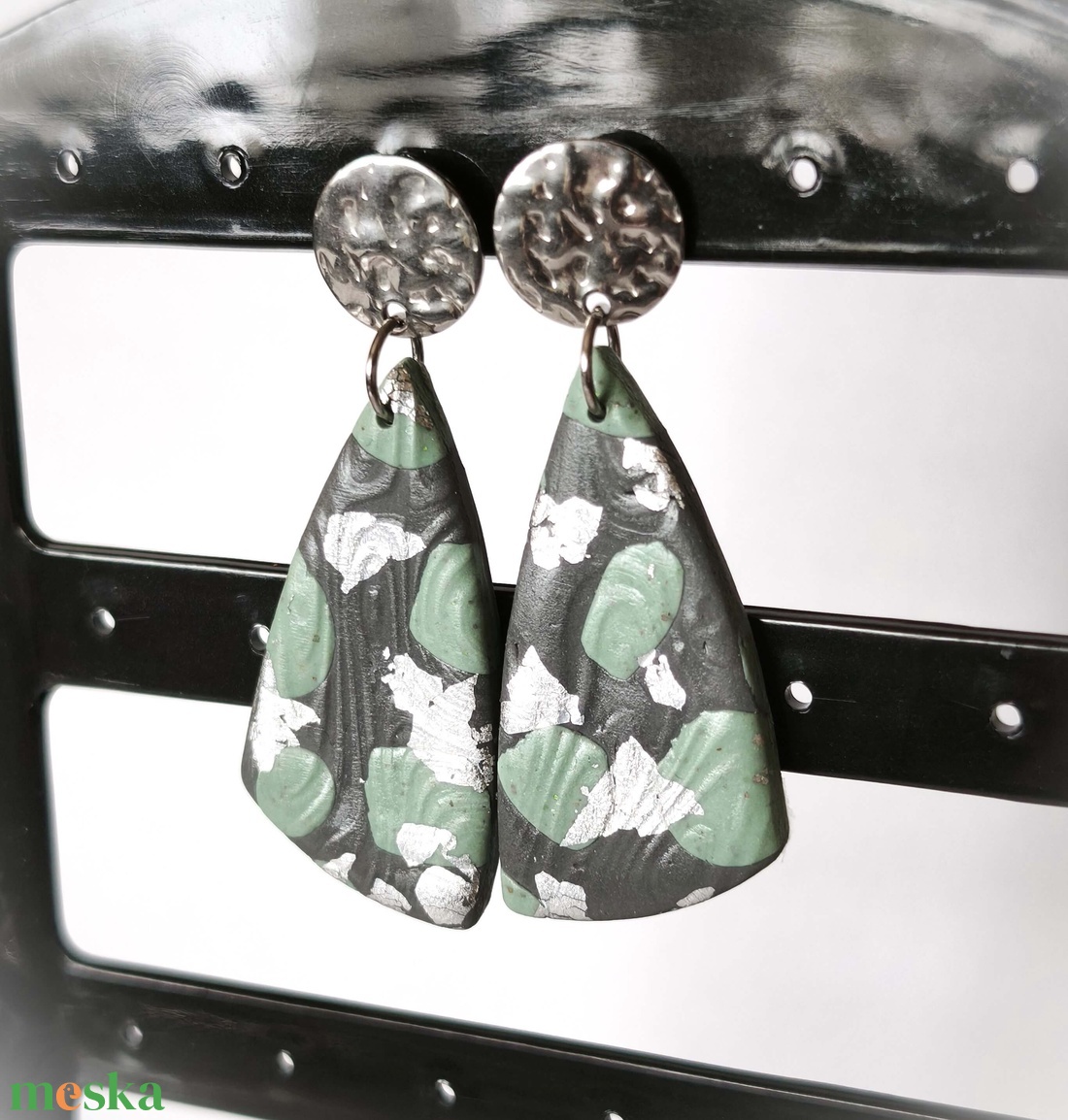 Ezüst-Menta Elegancia fülbevaló - ékszer - fülbevaló - lógó fülbevaló - Meska.hu