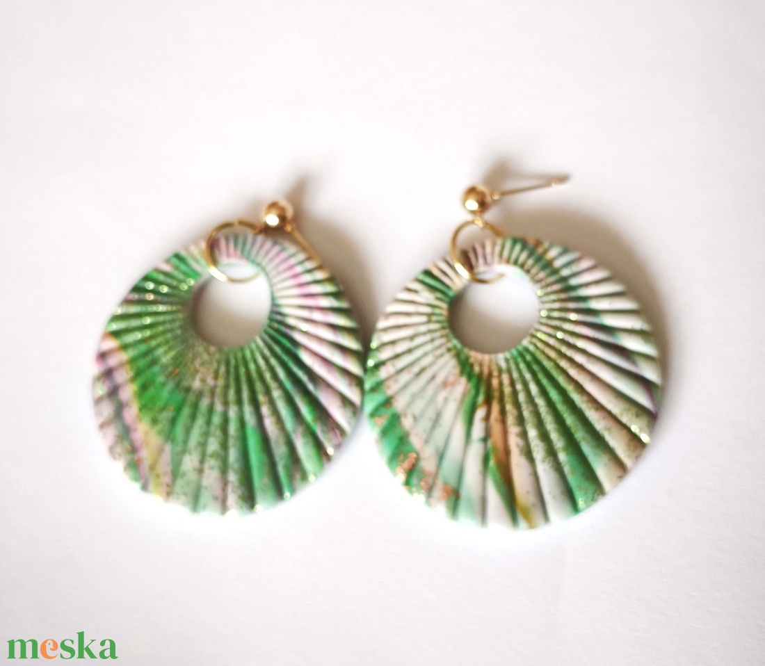 Smaragd Szellő fülbevaló - ékszer - fülbevaló - lógó fülbevaló - Meska.hu