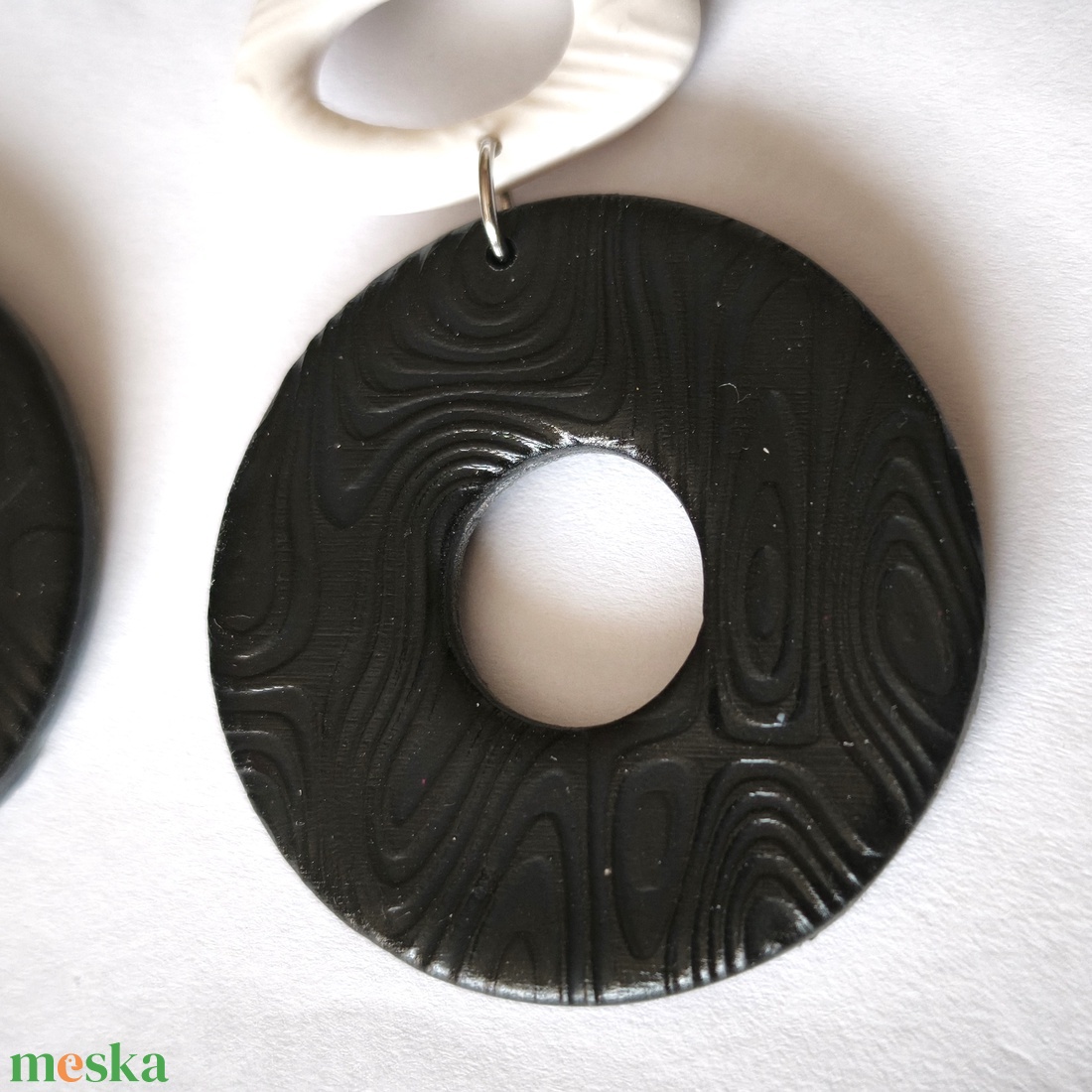 Ében Kontraszt fülbevaló - ékszer - fülbevaló - lógó fülbevaló - Meska.hu