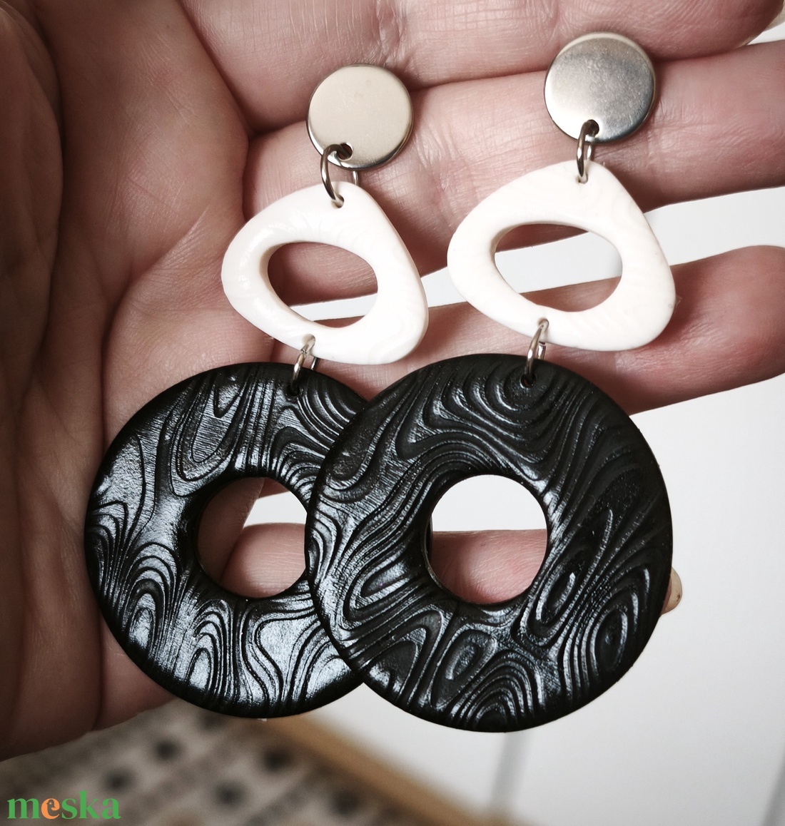 Ében Kontraszt fülbevaló - ékszer - fülbevaló - lógó fülbevaló - Meska.hu