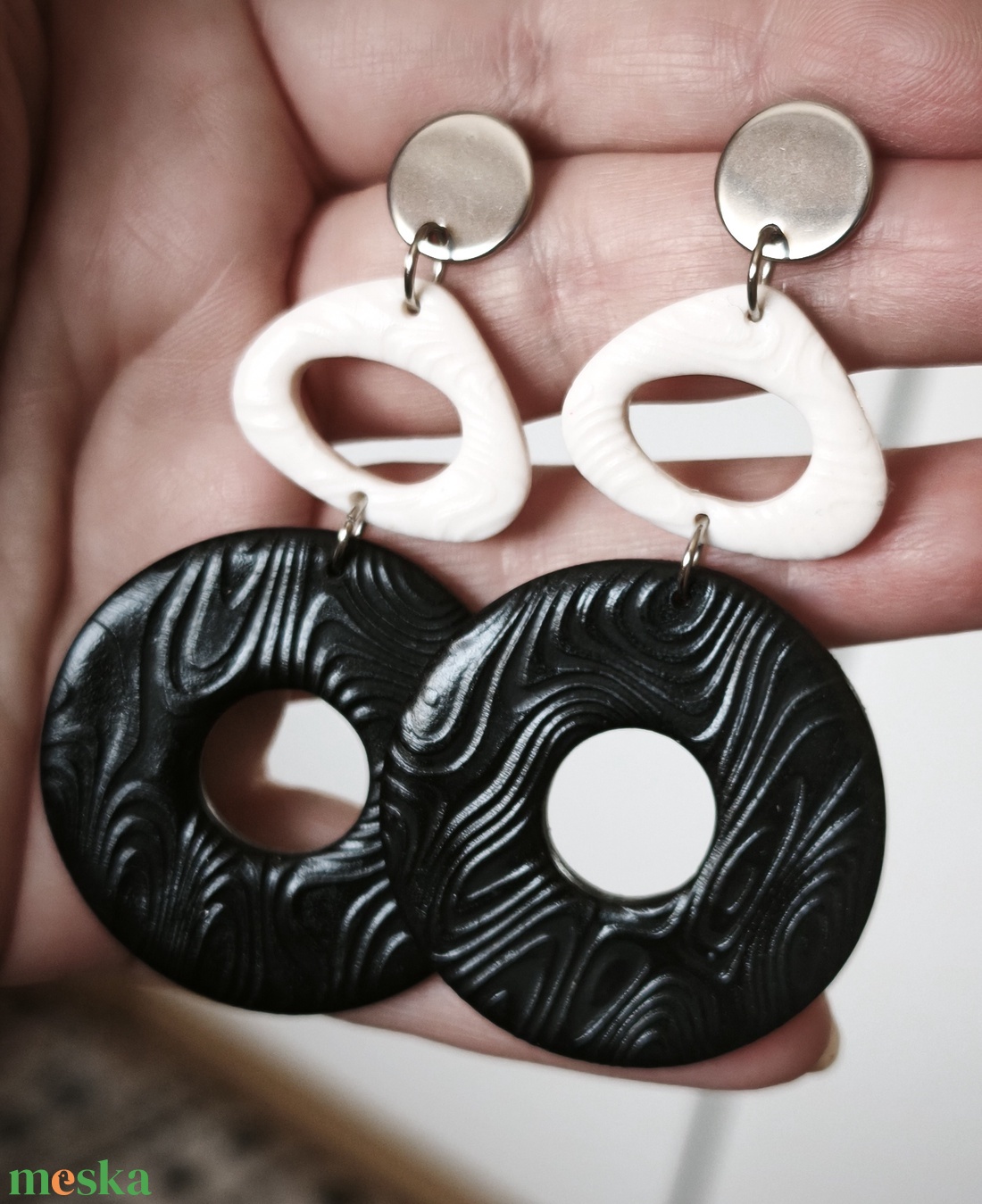 Ében Kontraszt fülbevaló - ékszer - fülbevaló - lógó fülbevaló - Meska.hu