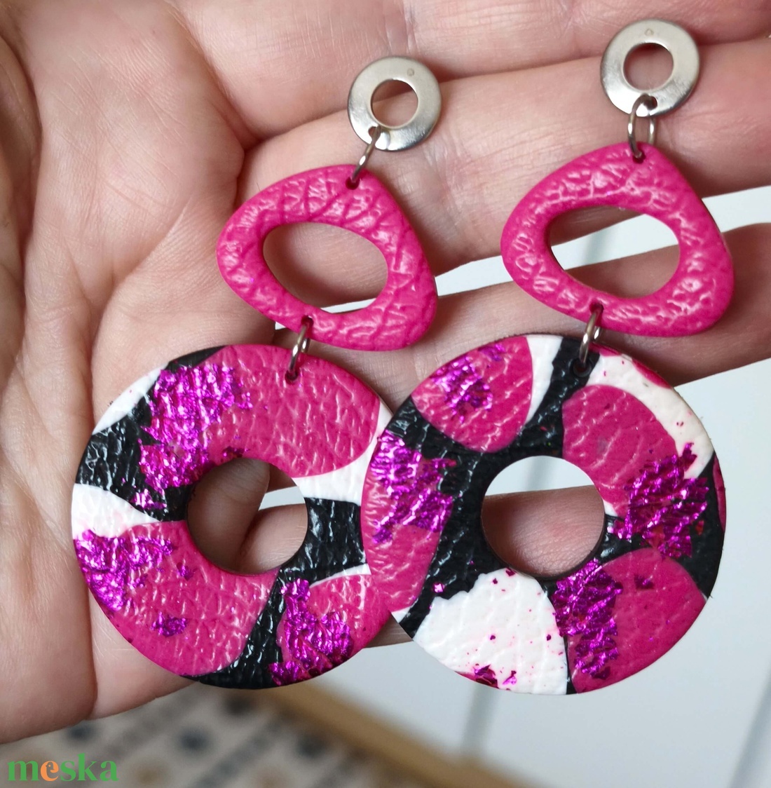 Pink Vibrálás fülbevaló - ékszer - fülbevaló - lógó fülbevaló - Meska.hu