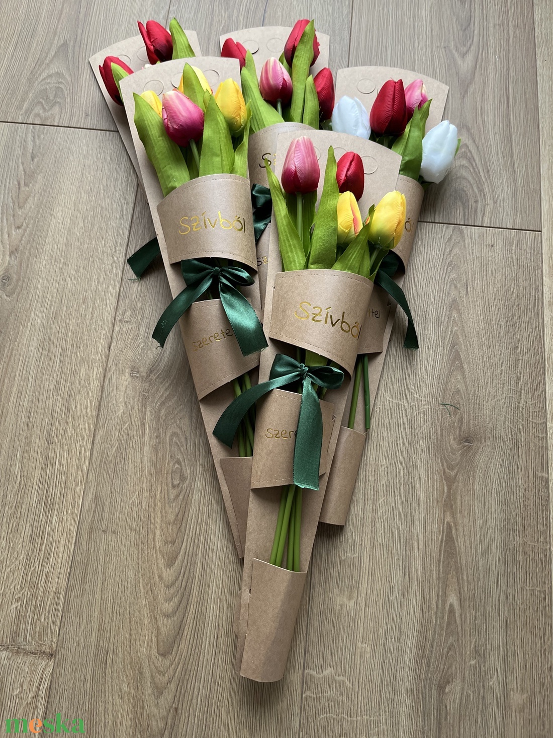 Nőnapi tulipán díszcsomagolásban - otthon & életmód - dekoráció - virágdísz és tartó - csokor & virágdísz - Meska.hu Nőnapi tulipán díszcsomagolásban - otthon & életmód - dekoráció - virágdísz és tartó - csokor & virágdísz - Meska.hu