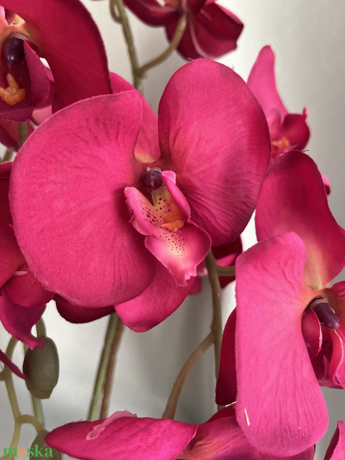Örögvirg élethű selyem orchidea kaspóban - otthon & életmód - dekoráció - virágdísz és tartó - csokor & virágdísz - Meska.hu