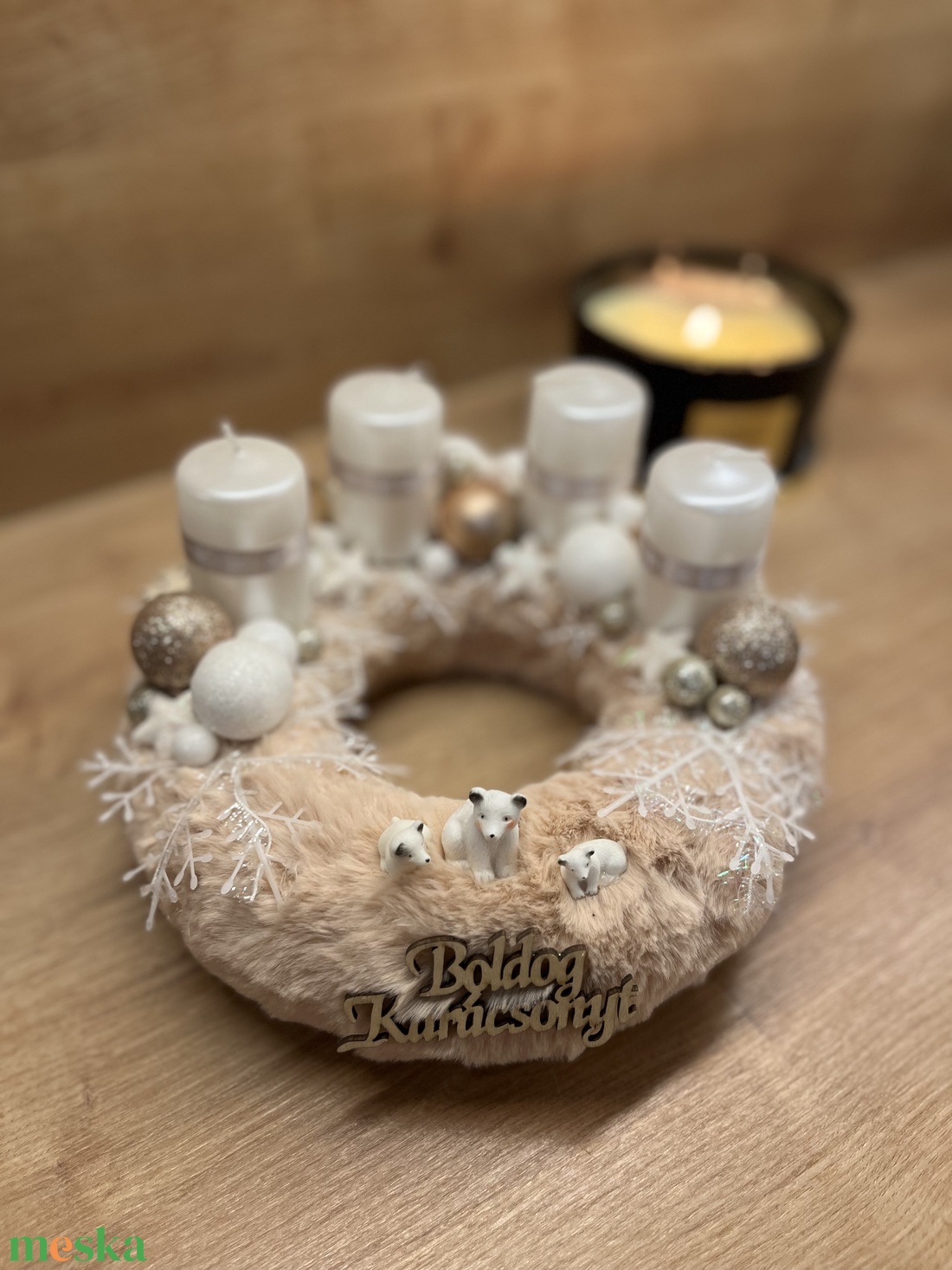 Rosegold színvilágú adventi dísz, koszorú gyöngyház színű gyertyákkal - karácsony - adventi díszek - adventi gyertyadíszek és koszorúdíszek - Meska.hu Rosegold színvilágú adventi dísz, koszorú gyöngyház színű gyertyákkal - karácsony - adventi díszek - adventi gyertyadíszek és koszorúdíszek - Meska.hu