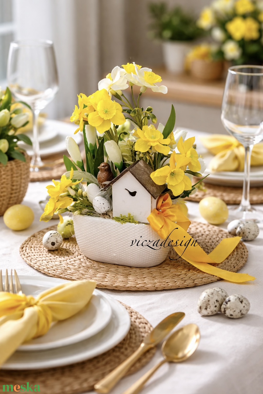 Nárciszos tavaszi madárkás asztaldísz keramia kaspóban - otthon & életmód - dekoráció - asztal és polc dekoráció - asztaldísz - Meska.hu