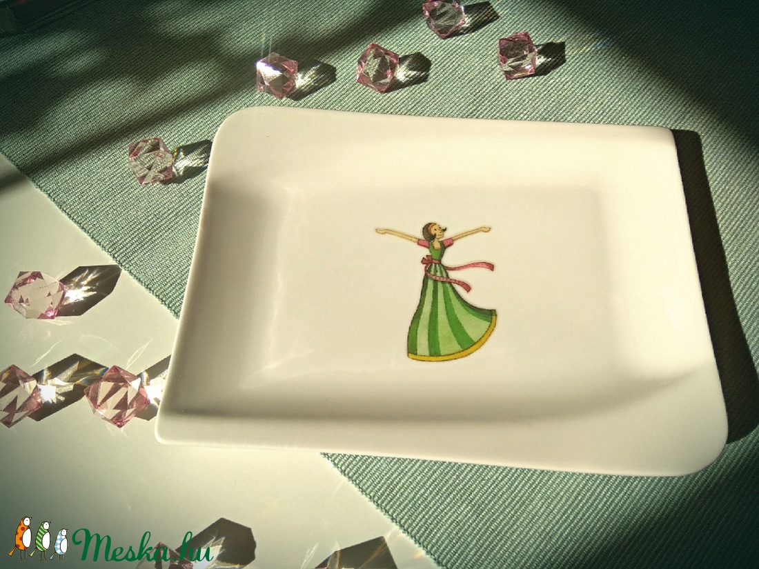 Tündéri zöld tavasz tündéres modern kínáló, dekorációs porcelán tálka AKCIÓ! -  - Meska.hu