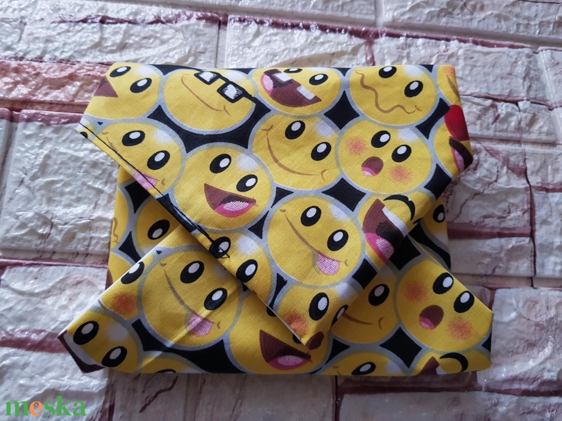 Emojis újraszalvéta - táska & tok - uzsonna- & ebéd tartó - szendvics csomagoló - Meska.hu Emojis újraszalvéta - táska & tok - uzsonna- & ebéd tartó - szendvics csomagoló - Meska.hu