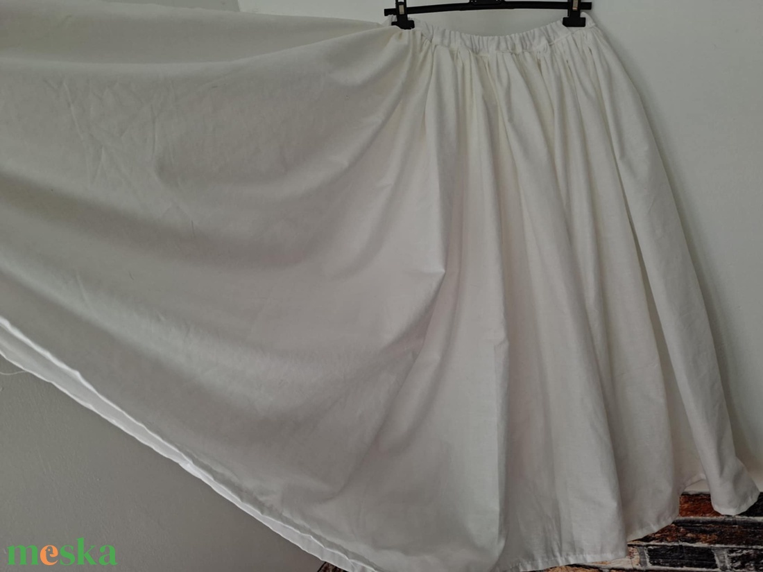 Extra pörgős néptánc szoknya 90 cm - ruha & divat - női ruha - szoknya - Meska.hu Extra pörgős néptánc szoknya 90 cm - ruha & divat - női ruha - szoknya - Meska.hu