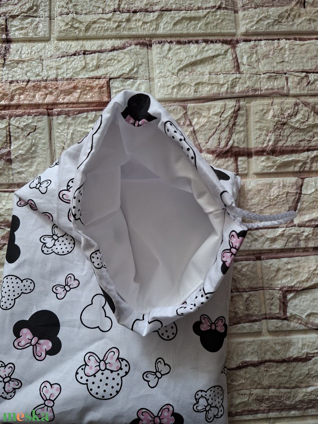 Minnie uzsonnás zsák frissen tartó PUL béléssel - táska & tok - uzsonna- & ebéd tartó - szendvics csomagoló - Meska.hu Minnie uzsonnás zsák frissen tartó PUL béléssel - táska & tok - uzsonna- & ebéd tartó - szendvics csomagoló - Meska.hu