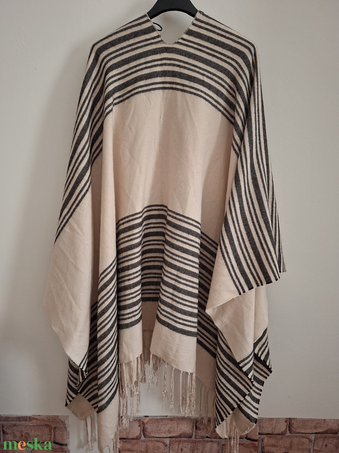 Kalocsai mintás poncsó - ruha & divat - női ruha - poncsó - Meska.hu