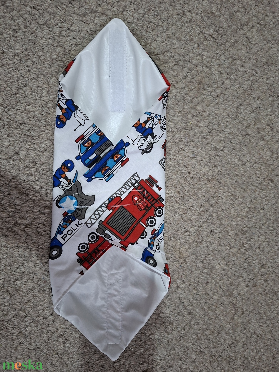 Tűzoltós újraszalvéta - Vízhatlan uzsonna-csomagoló - táska & tok - uzsonna- & ebéd tartó - szendvics csomagoló - Meska.hu