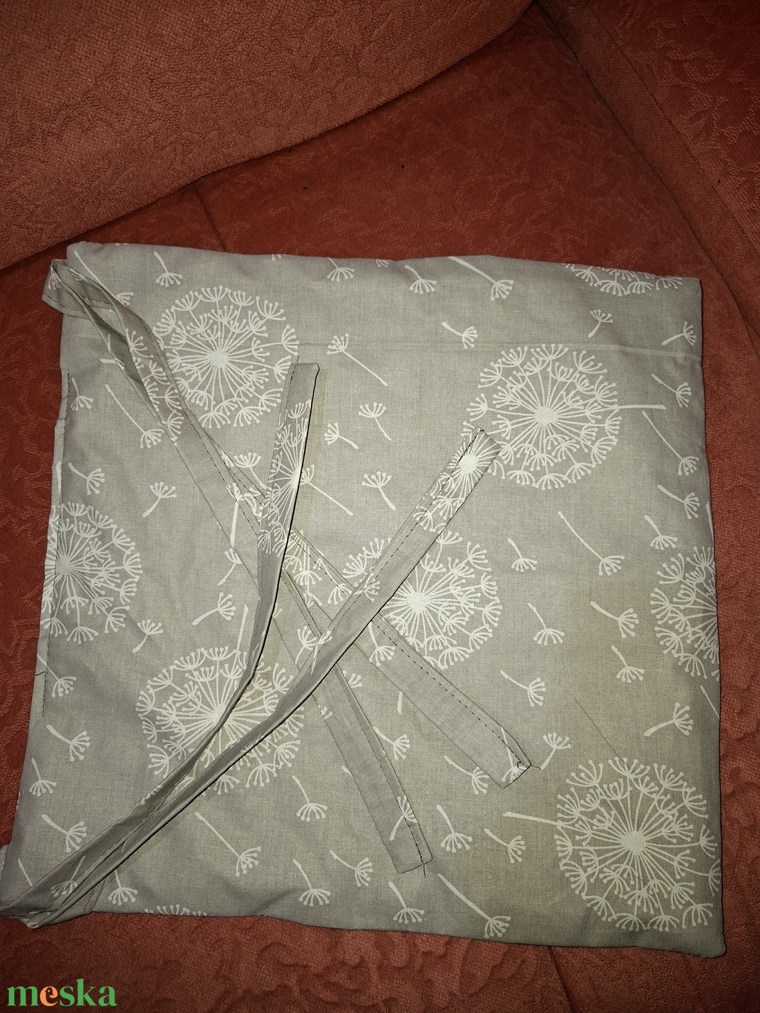 Pitypangos lapos párna - Kötözős ovis székpárna - baba - mama - babaszoba dekoráció - gyerek díszpárna - Meska.hu