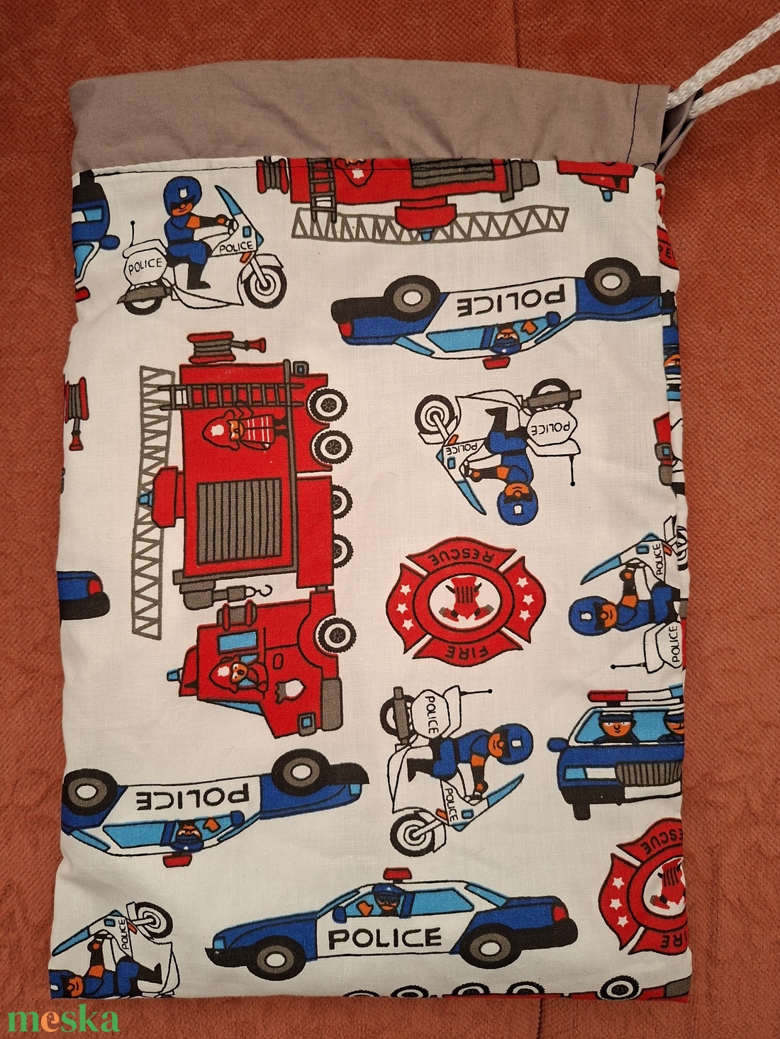 Tűzoltós uzsonnás tasak PUL béléssel - táska & tok - uzsonna- & ebéd tartó - szendvics csomagoló - Meska.hu