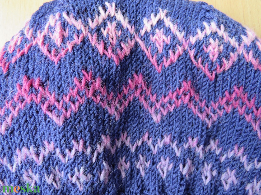 Kék gyapjúsapka norvég mintával - ruha & divat - sál, sapka, kendő - sapka - Meska.hu