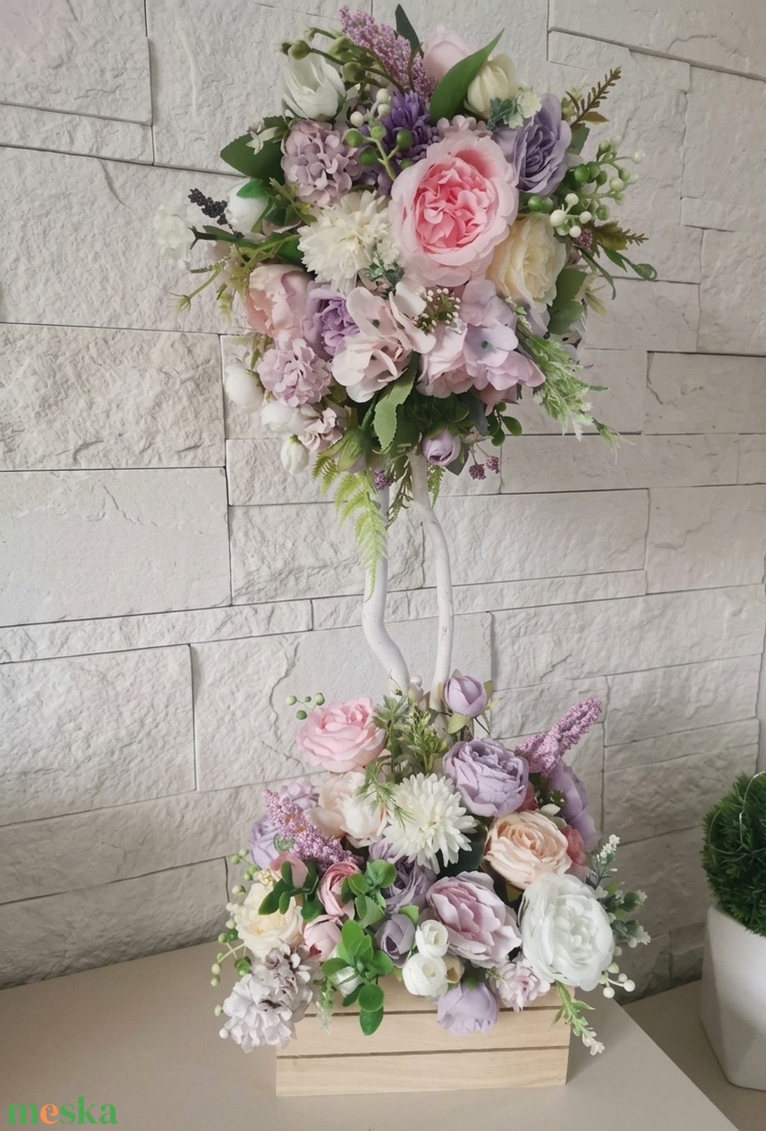 Különleges virágos asztali dísz - otthon & életmód - dekoráció - asztal és polc dekoráció - asztaldísz - Meska.hu