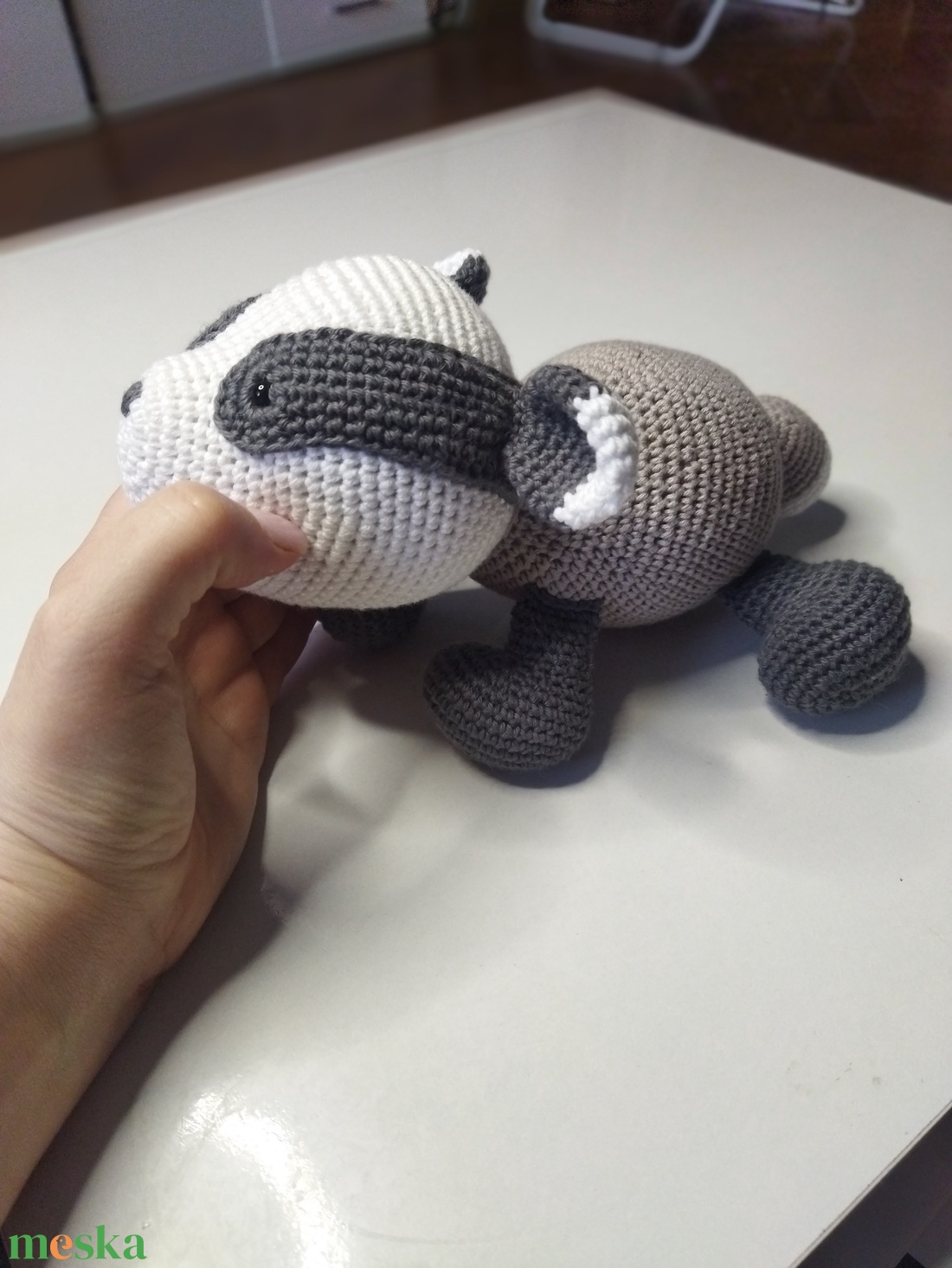 Horgolt borz, 25 cm - játék & sport - plüssállat & játékfigura - más figura - Meska.hu Horgolt borz, 25 cm - játék & sport - plüssállat & játékfigura - más figura - Meska.hu