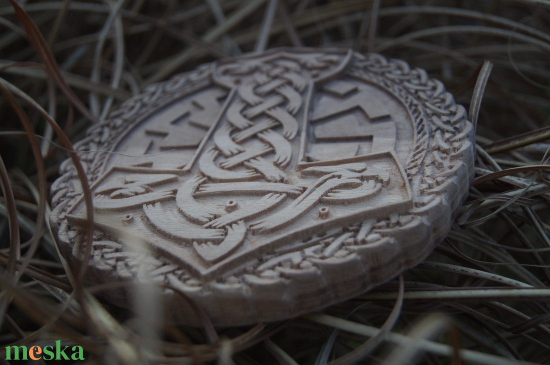 Mjölnir falidísz viking pöröly motívum diófából (15 cm) - otthon & életmód - dekoráció - fali és függő dekoráció - falra akasztható dekor - Meska.hu Mjölnir falidísz viking pöröly motívum diófából (15 cm) - otthon & életmód - dekoráció - fali és függő dekoráció - falra akasztható dekor - Meska.hu