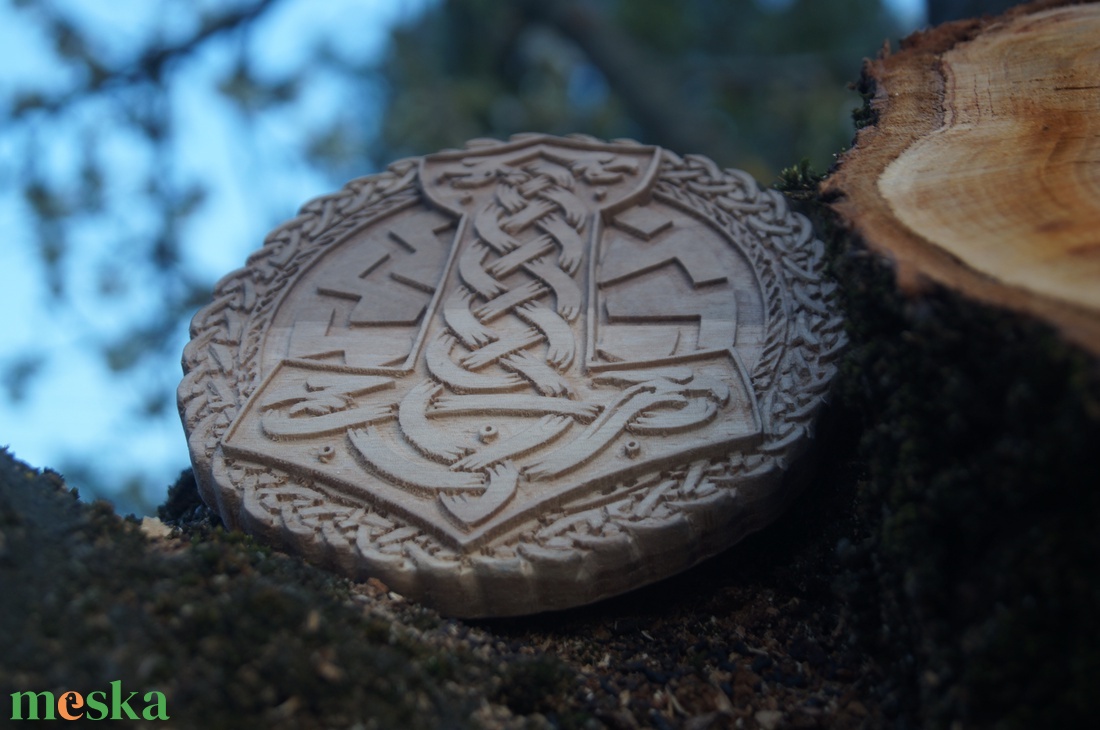 Mjölnir falidísz viking pöröly motívum diófából (15 cm) - otthon & életmód - dekoráció - fali és függő dekoráció - falra akasztható dekor - Meska.hu Mjölnir falidísz viking pöröly motívum diófából (15 cm) - otthon & életmód - dekoráció - fali és függő dekoráció - falra akasztható dekor - Meska.hu