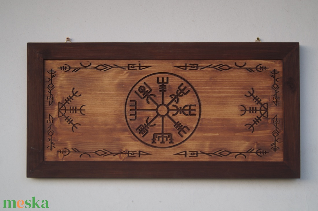 Vegvísir falikép keretezve  északi iránytű motívum fenyőfából (59x29 cm) - otthon & életmód - dekoráció - fali és függő dekoráció - falra akasztható dekor - Meska.hu