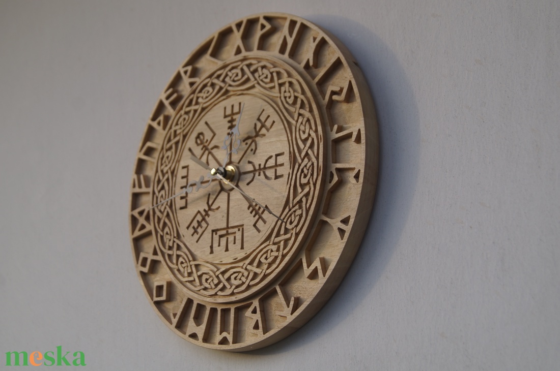 Viking stílusú Vegvisir falióra diófából 28,5 cm Egyedi kézműves lakásdekoráció - otthon & életmód - dekoráció - fali és függő dekoráció - falióra & óra - Meska.hu Viking stílusú Vegvisir falióra diófából 28,5 cm Egyedi kézműves lakásdekoráció - otthon & életmód - dekoráció - fali és függő dekoráció - falióra & óra - Meska.hu