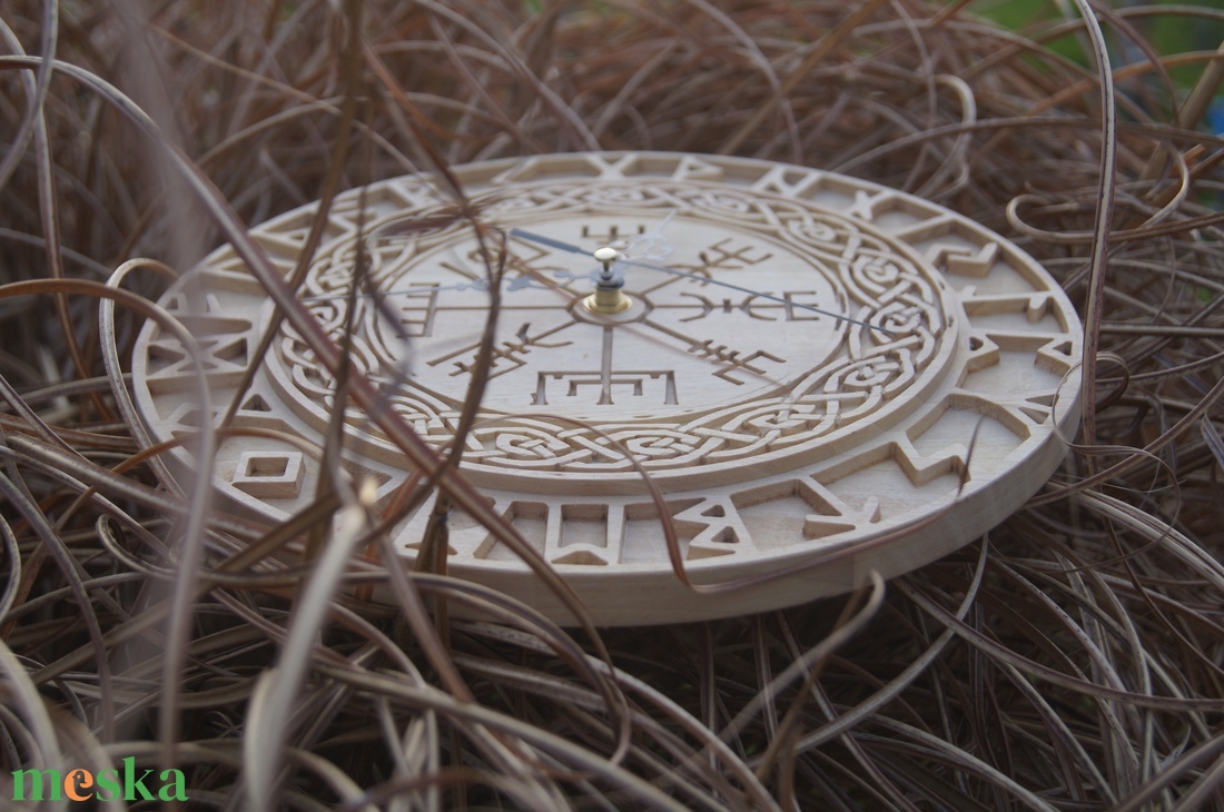Viking stílusú Vegvisir falióra diófából 28,5 cm Egyedi kézműves lakásdekoráció - otthon & életmód - dekoráció - fali és függő dekoráció - falióra & óra - Meska.hu Viking stílusú Vegvisir falióra diófából 28,5 cm Egyedi kézműves lakásdekoráció - otthon & életmód - dekoráció - fali és függő dekoráció - falióra & óra - Meska.hu