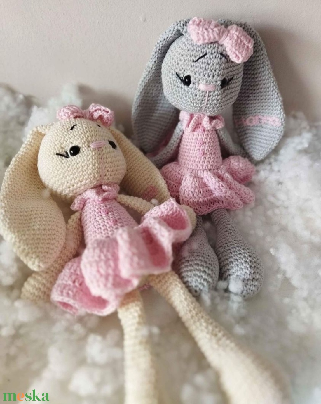 Horgolt nyuszi fülén névvel (30 cm) - játék & sport - plüssállat & játékfigura - nyuszi - Meska.hu