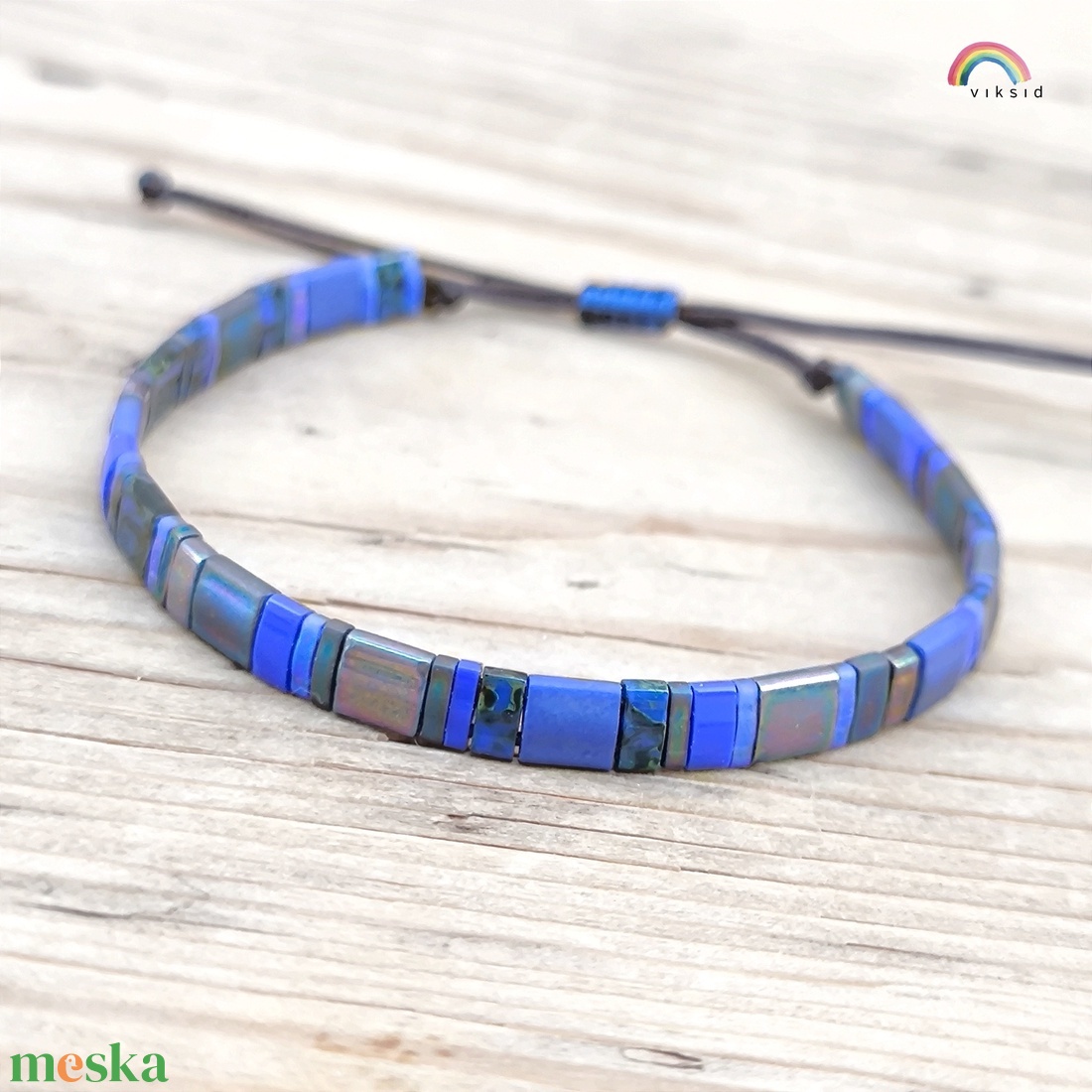 Selymes üveggyöngy karkötő - kék - ékszer - karkötő - gyöngyös karkötő - Meska.hu