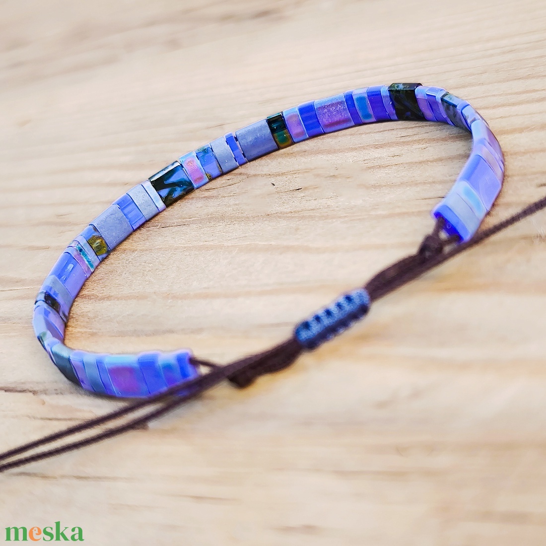 Selymes üveggyöngy karkötő - indigó - ékszer - karkötő - gyöngyös karkötő - Meska.hu Selymes üveggyöngy karkötő - indigó - ékszer - karkötő - gyöngyös karkötő - Meska.hu