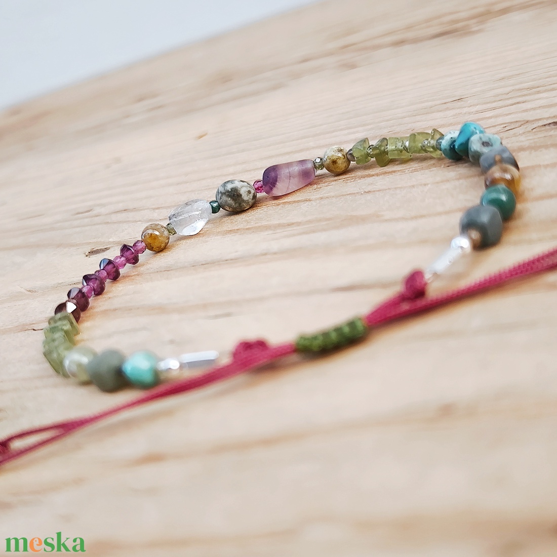 Színes ásvány karkötő - ékszer - karkötő - ásványkarkötő - Meska.hu