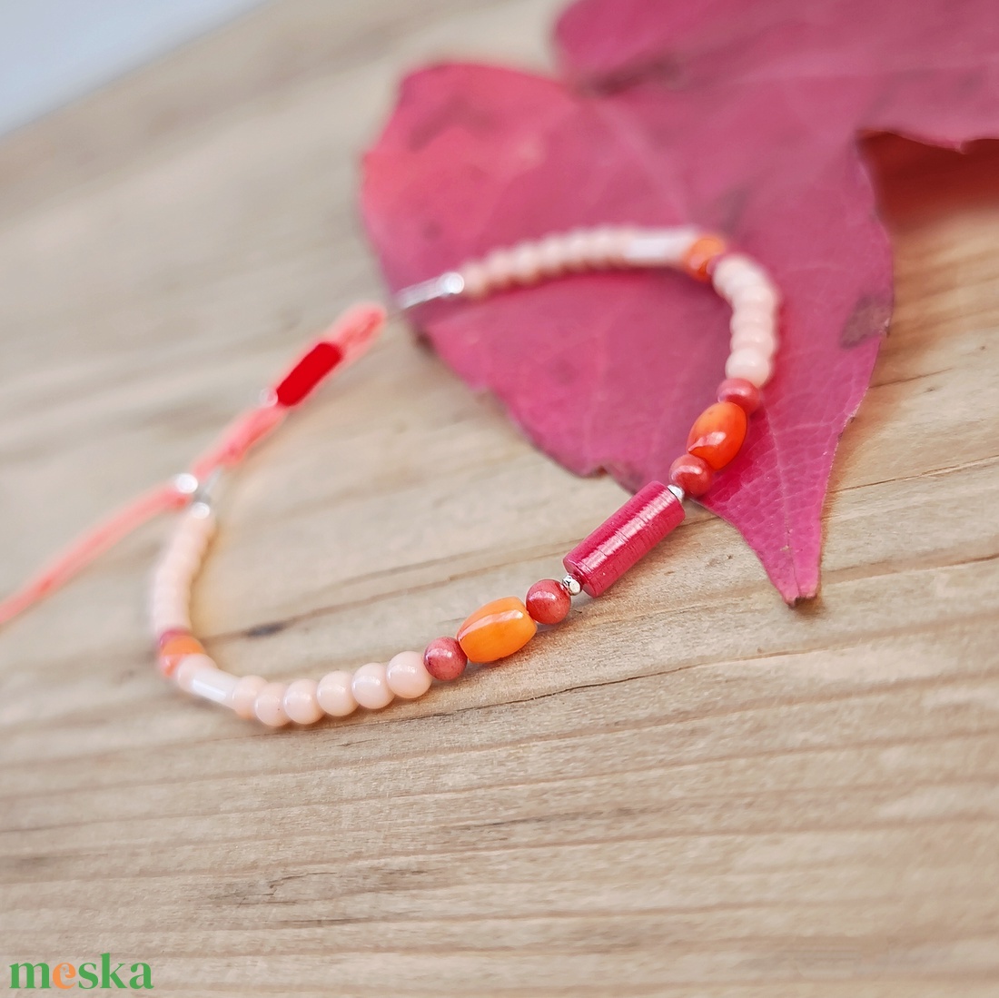 Korall karkötő - ékszer - karkötő - ásványkarkötő - Meska.hu