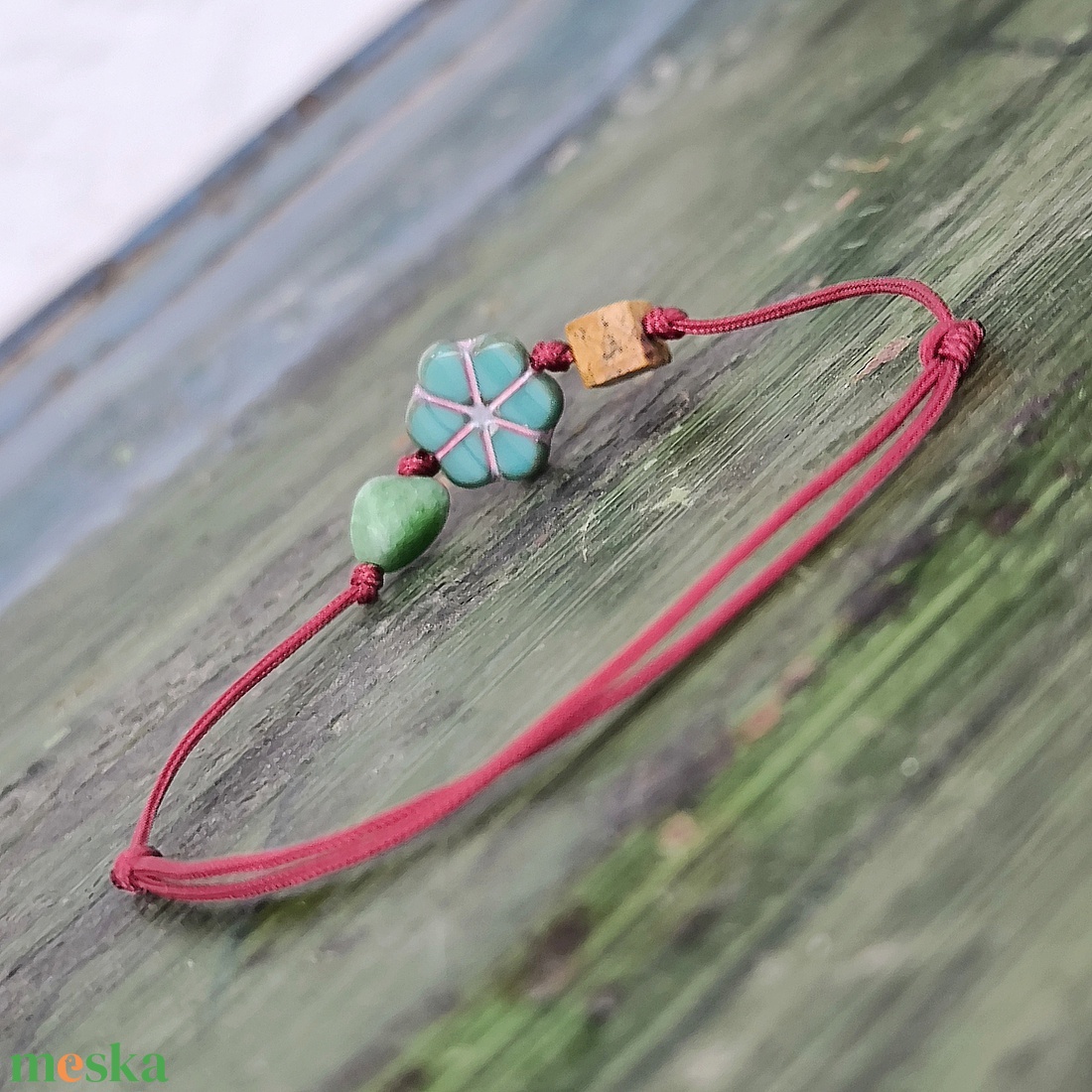 Virágos egyszál karkötő - ékszer - karkötő - karkötő medállal - Meska.hu